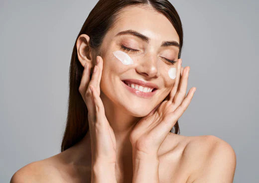 Woman is happy about her fast recovery & glowing skin after microneedling