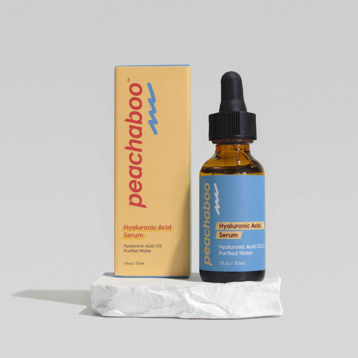 Close up on Peachaboo Hyaluronic Acid Serum & its packaging